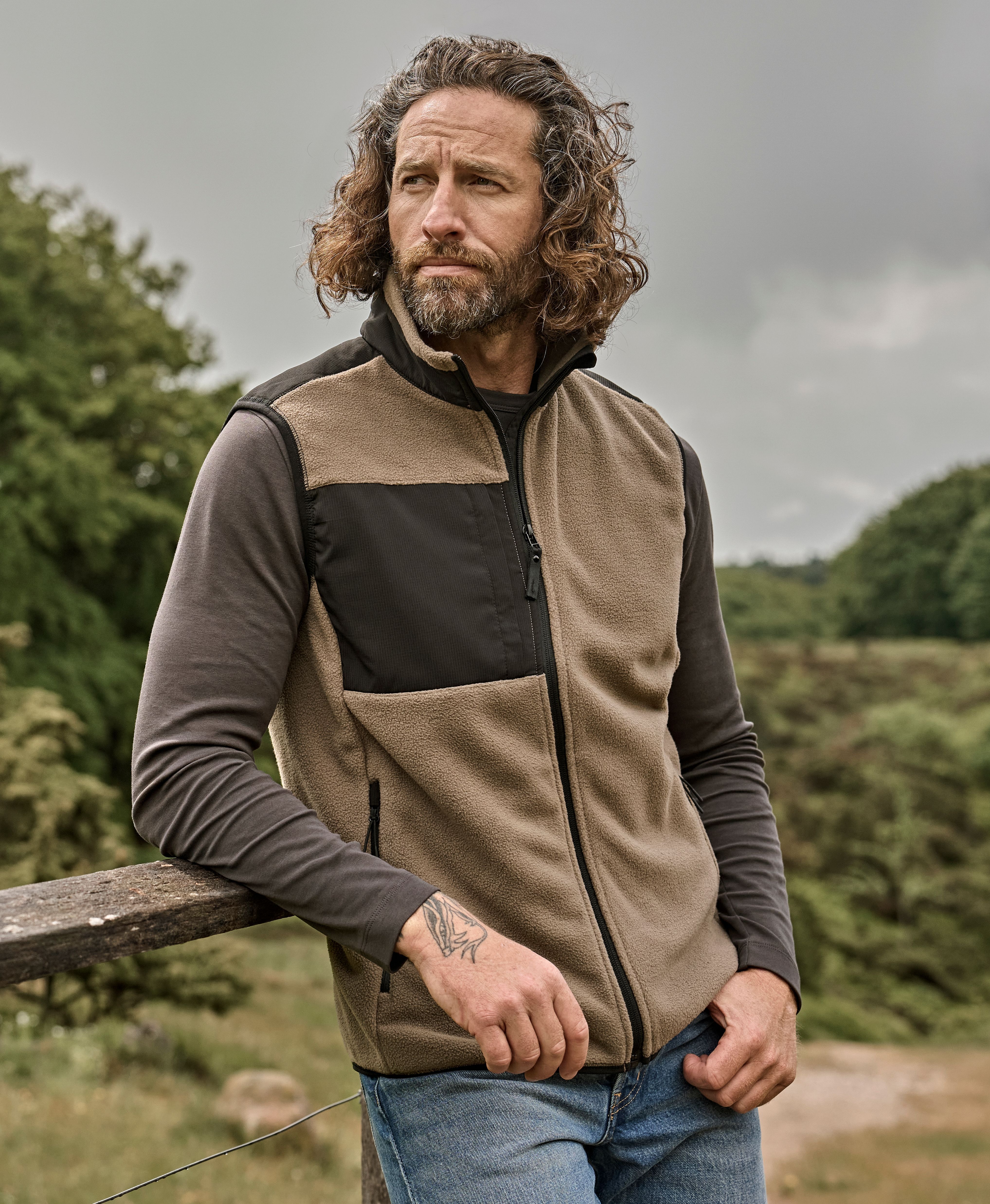 Tee Jays 9122 Mountain Fleece Bodywarmer