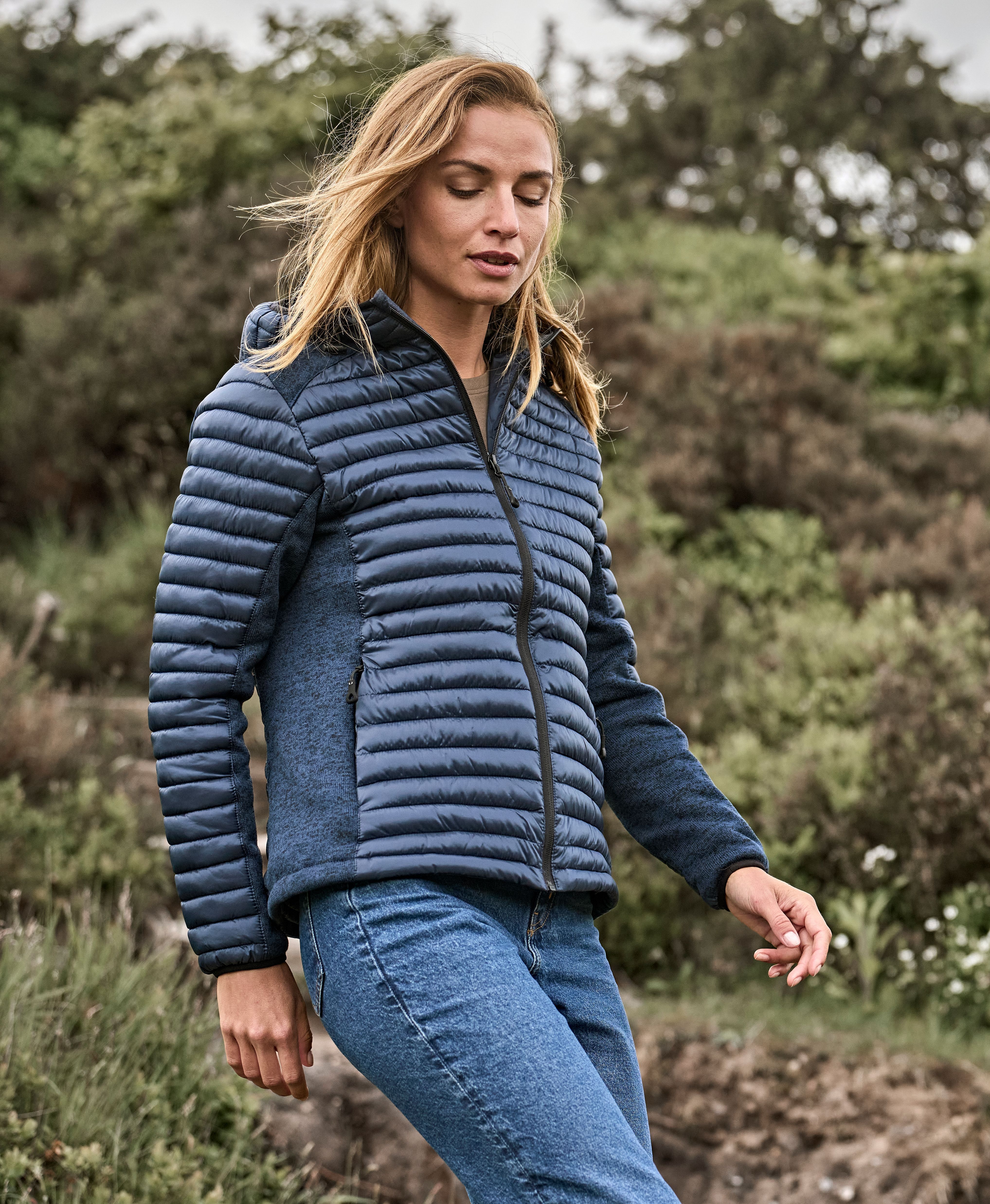 Tee Jays 9611 Women's Hooded Outdoor Crossover