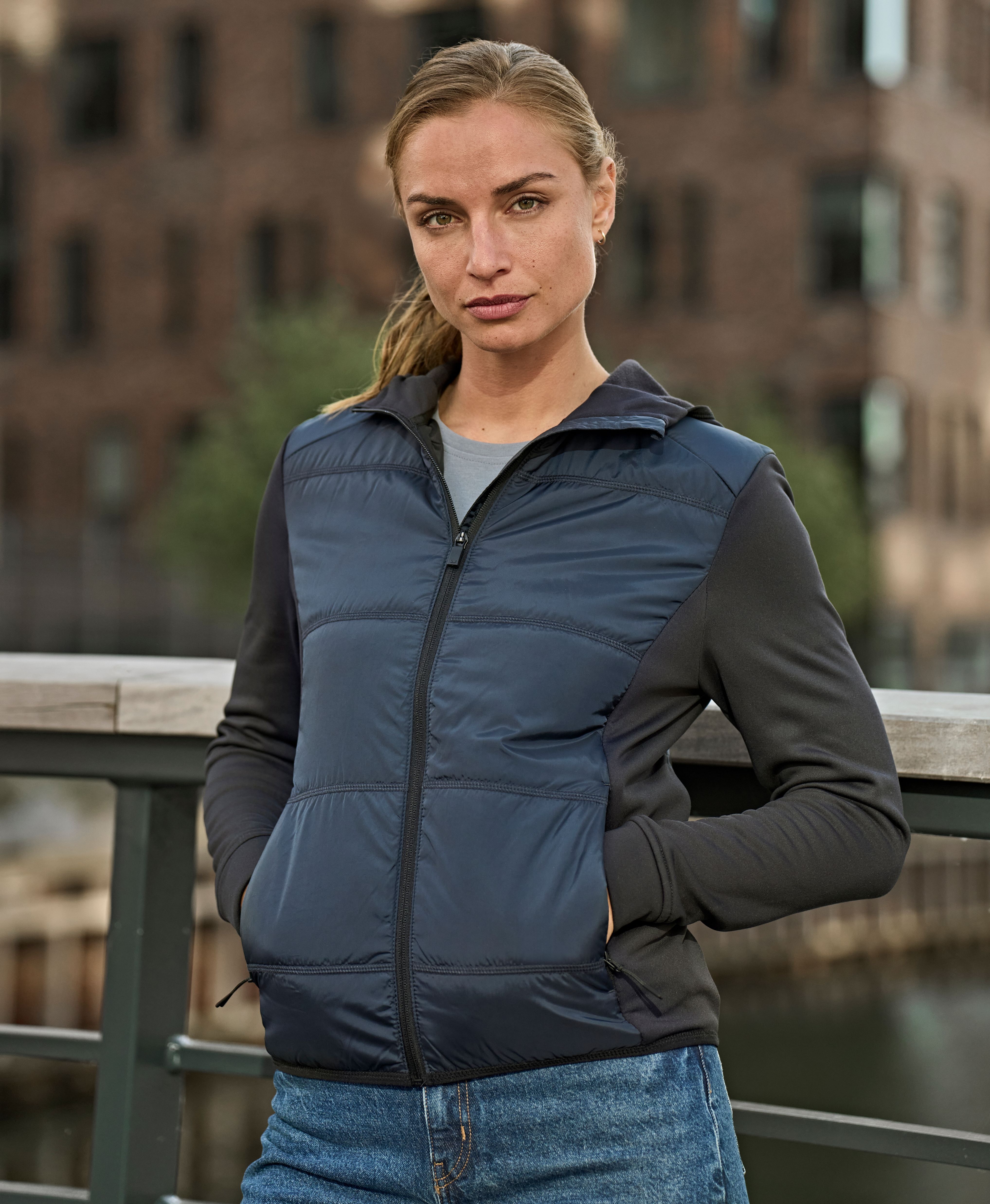 Tee Jays 9113 Women's Hybrid-Stretch Hooded Jacket